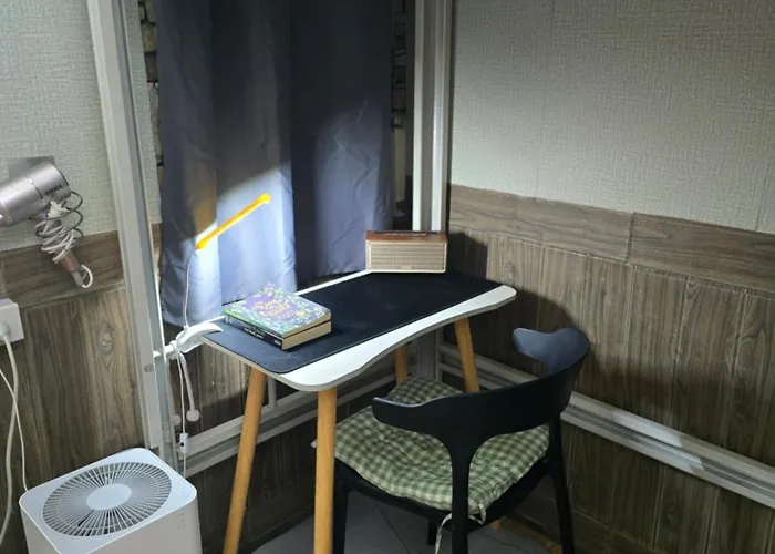 113 Cozy Loft Style With Cool Fan With Free Wi-fi *